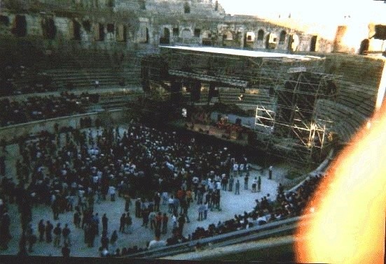 Noir Dsir Arenes de Nimes    